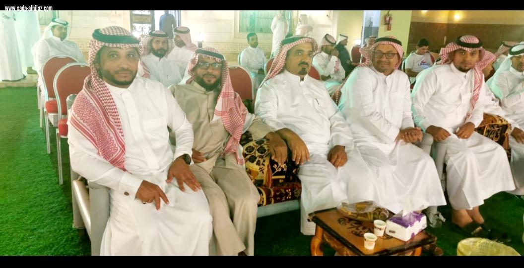 منسوبو وحدة أمن مطار الملك عبدالله الدولي بجازان يكرمون زملاءهم المتقاعدين