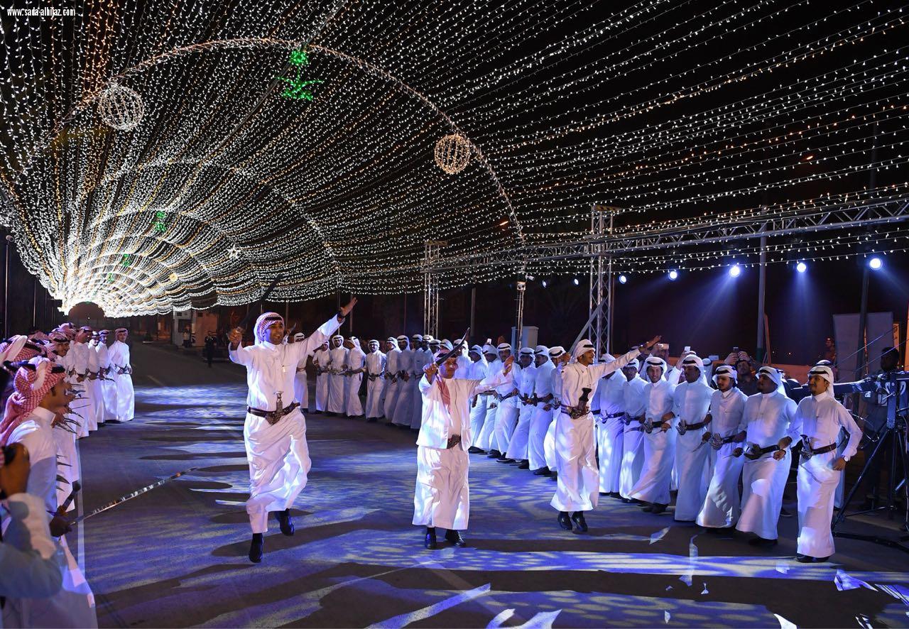 أمير عسير يدشن كرنفال خميس مشيط الضوئي 