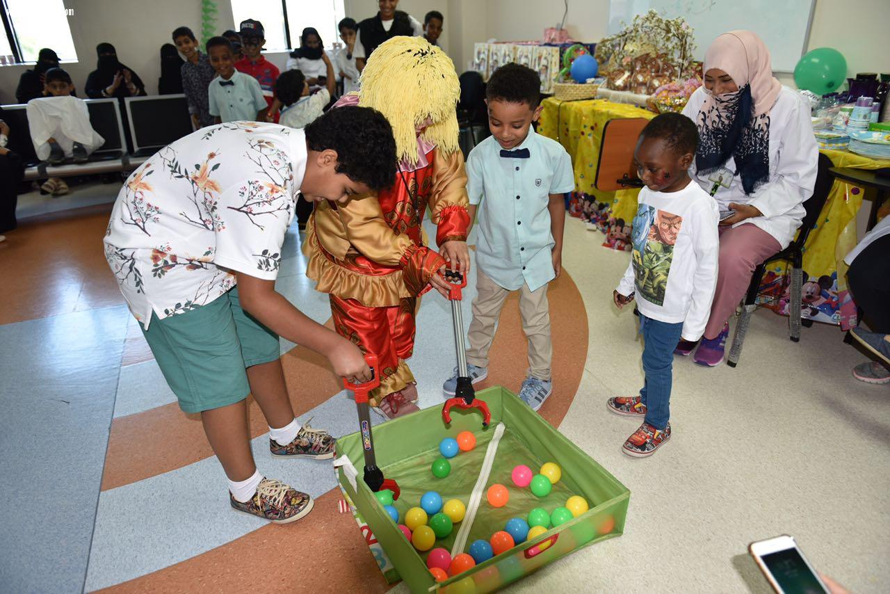 مستشفى شرق جدة يحتفل بالأطفال المرضى بعيد الفطر 