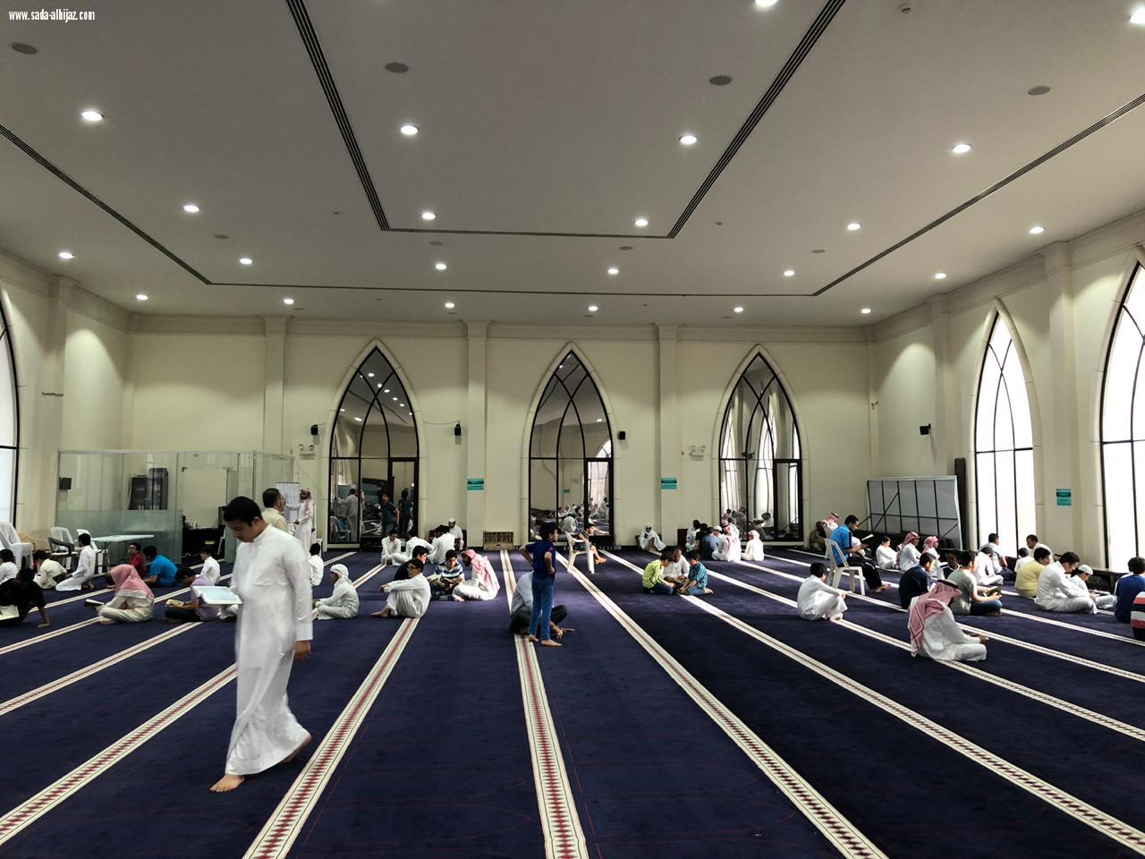 وكيل محافظة الأحساء يرعى حفل تكريم أهل القران بجامع الخضري