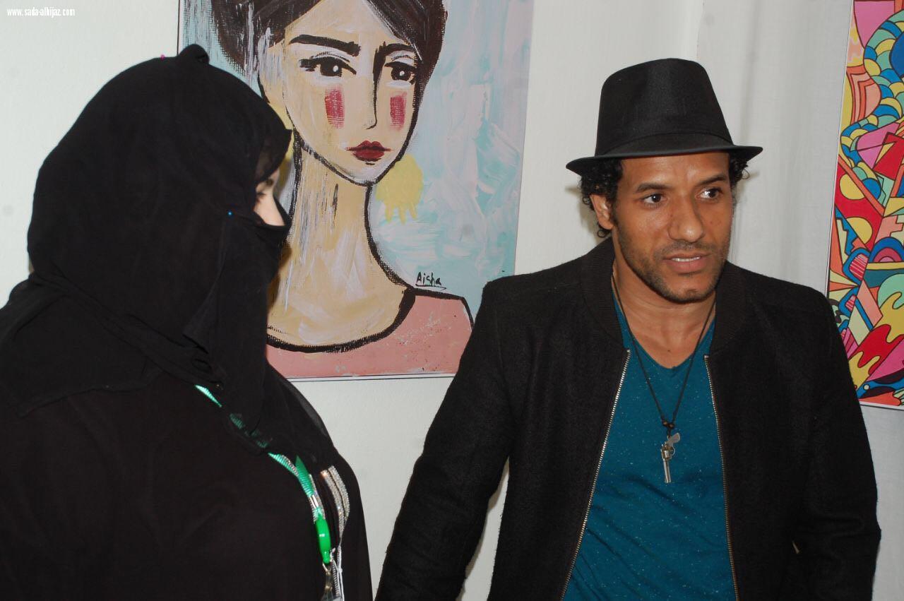 دكتور خالد سرور بحضور الدكتور عصام البزام يفتتح معرض المرأة السعودية فى المرآة بالقاهرة 