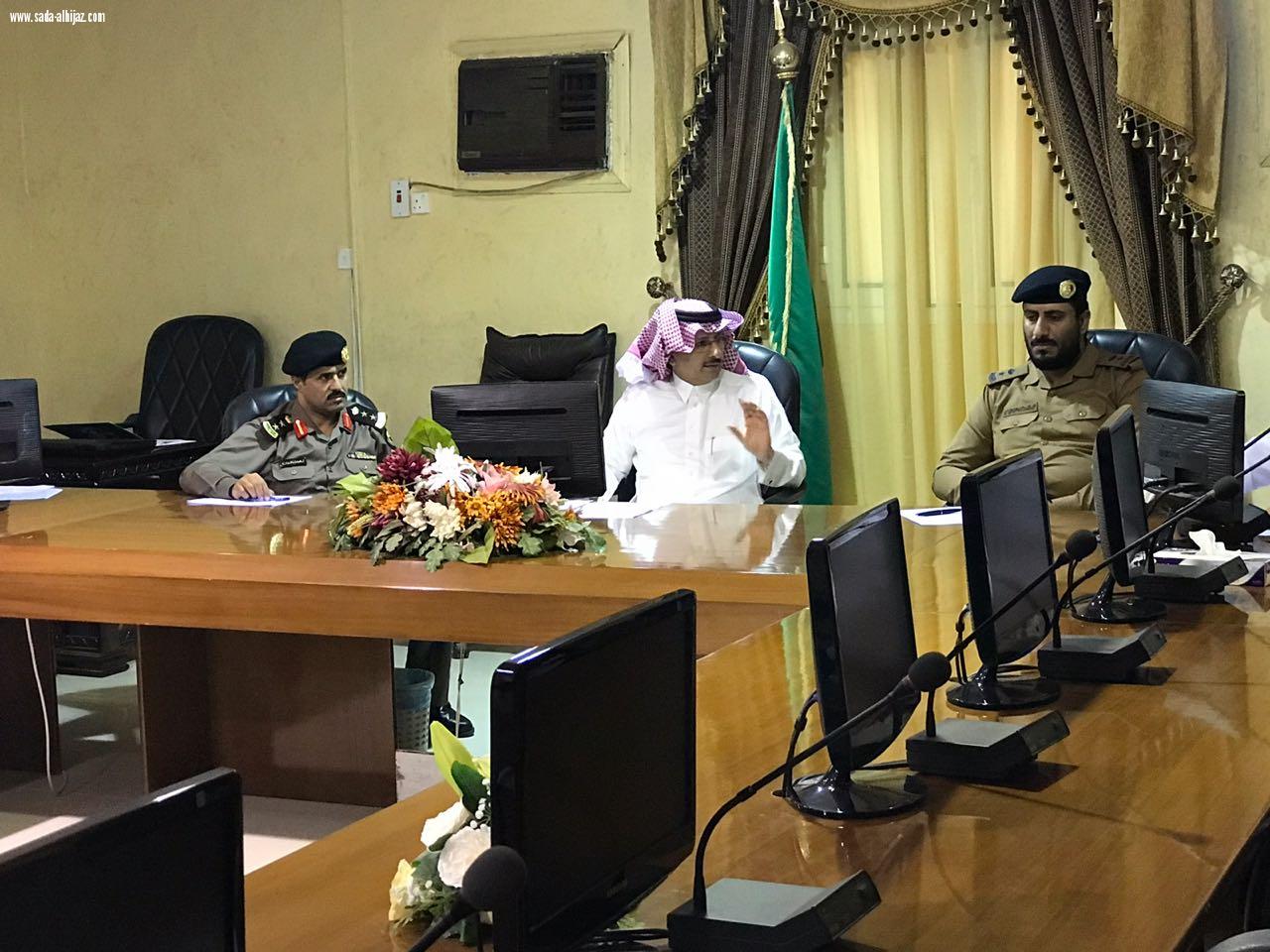 محافظ صامطة يناقش احتفالية عيد والخطة المروريةبالمحافظة