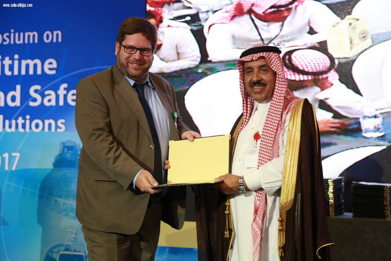 الندوة الدولية الأولى لأمن وسلامة الحدود توصي بتأسيس منتدى دولي. 