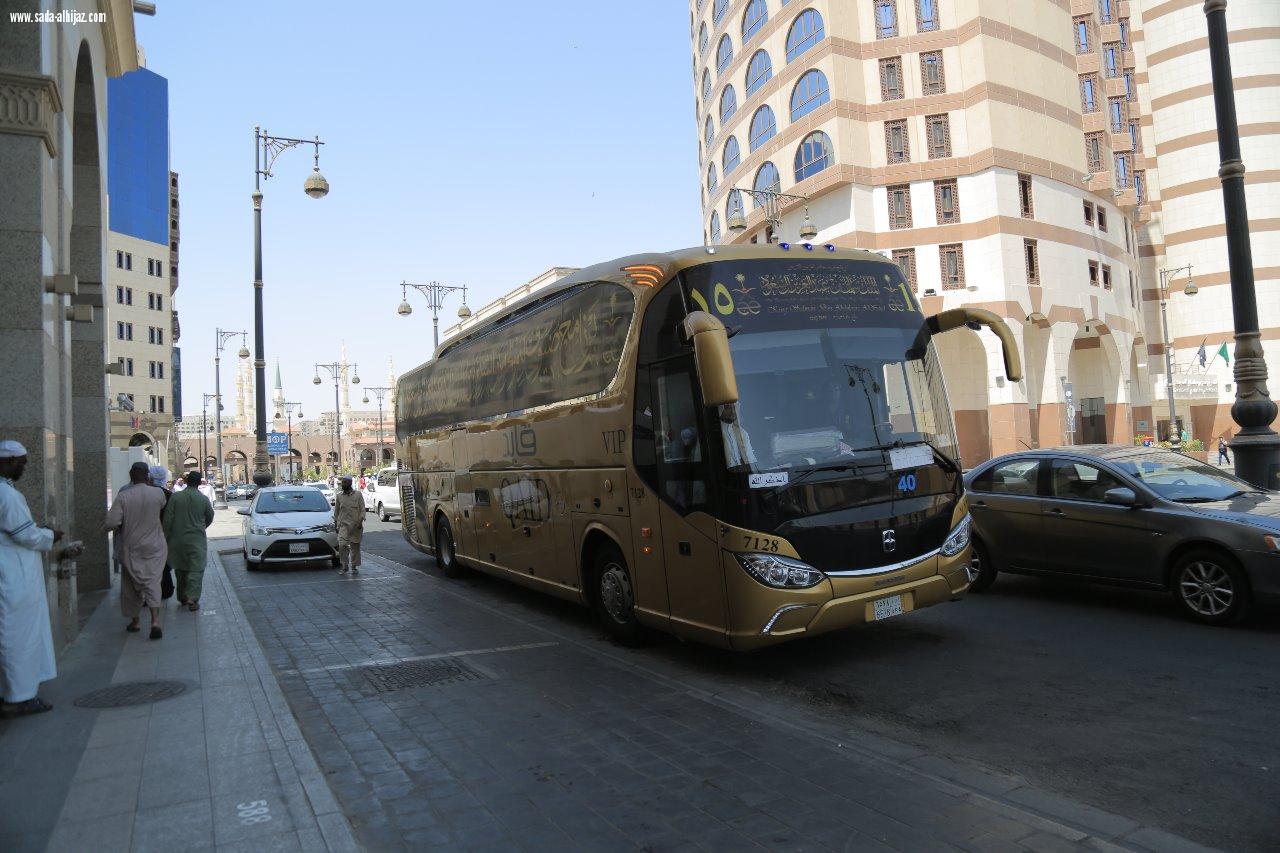   ضيوف برنامج خادم الحرمين يصلون إلى المدينة المنورة بعد أن أدوا مناسك الحج والعمرة