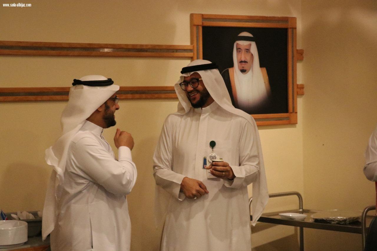 إدارة مستشفى الملك فهد بالمدينة المنورة تعايد منسوبيها بعيد الفطر المبارك