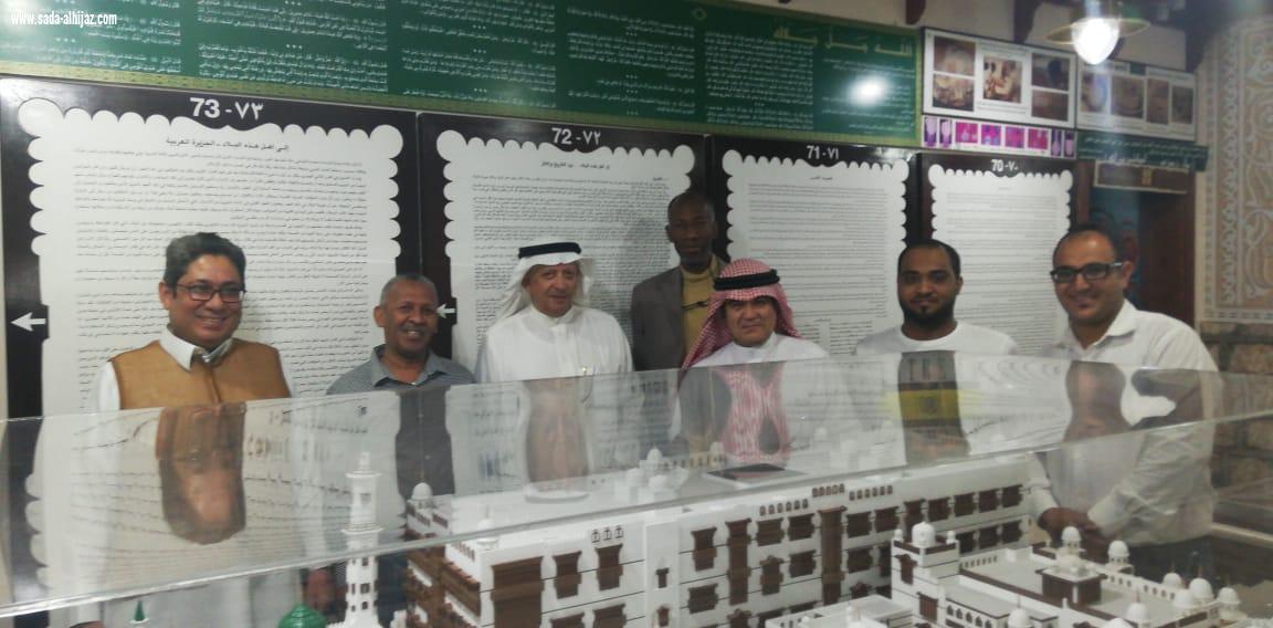 استعداد لاطلاق فعالية لغات وتراث الشعوب رئيس رابطة الجاليات المقيمة بالمملكة لكرة القدم و الرئيس الشرفي للرابطة يزوران مقر اقامة الفعالية متحف عبدالرؤوف خليل 