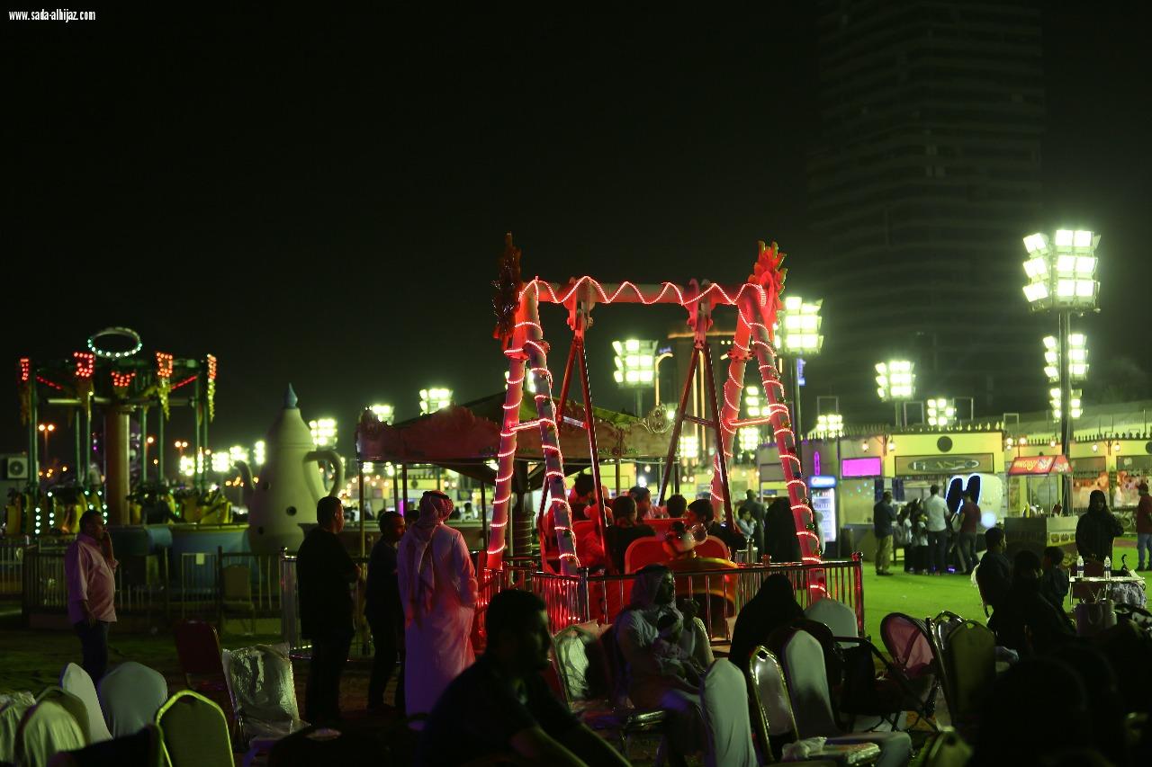 أستقبلت ارض المعرفة والترفية زوارها من الاطفال  بمخيم الطفل التابع للخيمة الذكية