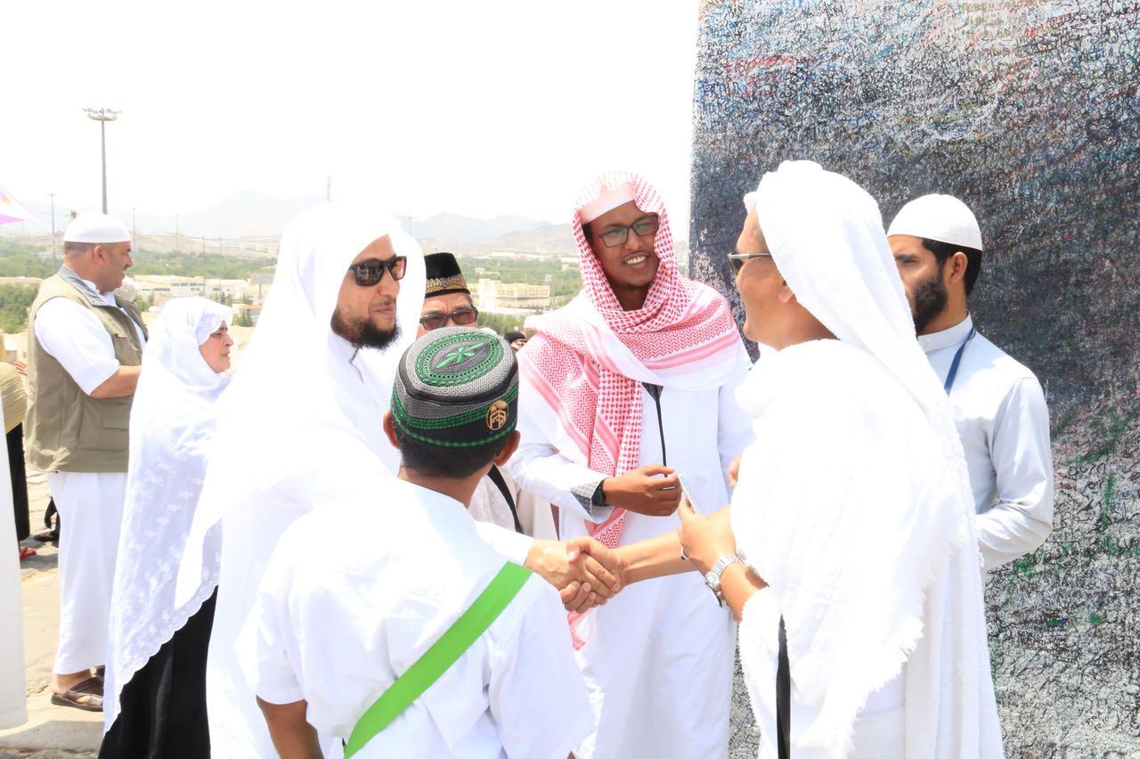 العمري مؤكدا على أعضاء   الهيئة مراعاة أحوال  المعتمرين والزوار في المراكز التوجيهية 