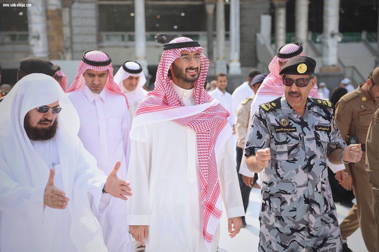 نائب امير مكة يوجه برفع مستوى التنسيق بين الجهات العاملة في المسجد الحرام بما يضمن تسهيل حركة الحشود
