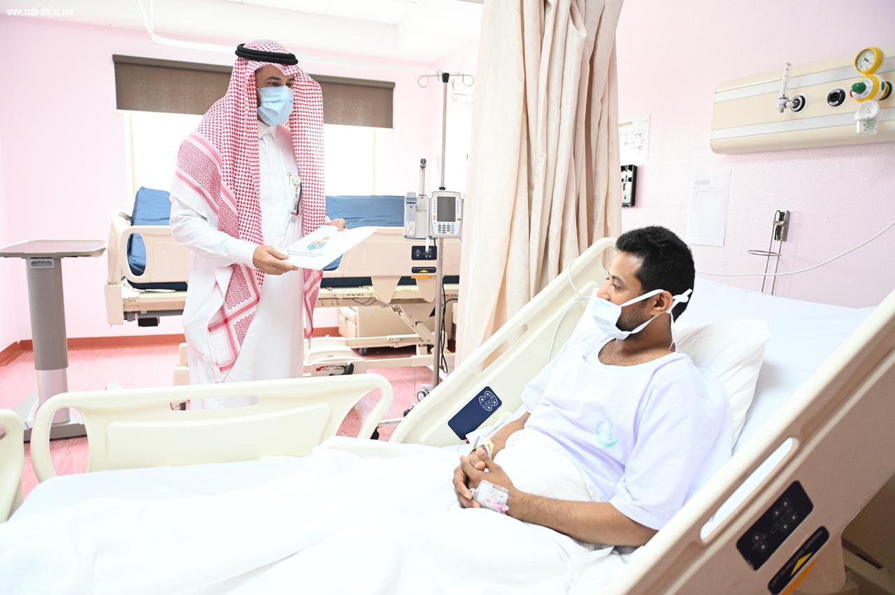 الخدمات الطبية بوزارة الداخلية تقوم بجولات معايدة للمرضى 