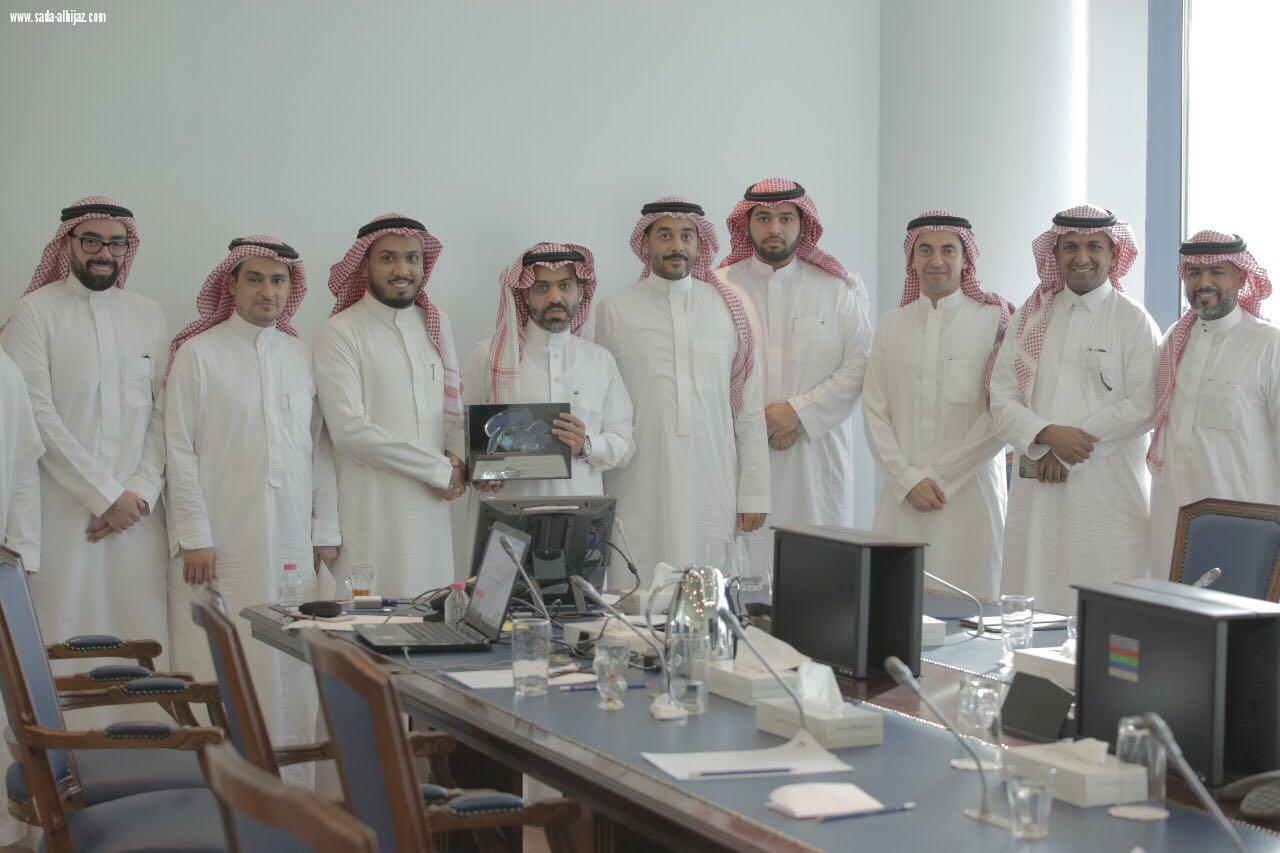 لجنة شباب الاعمال بغرفة جدة تكرم خالد عبادي