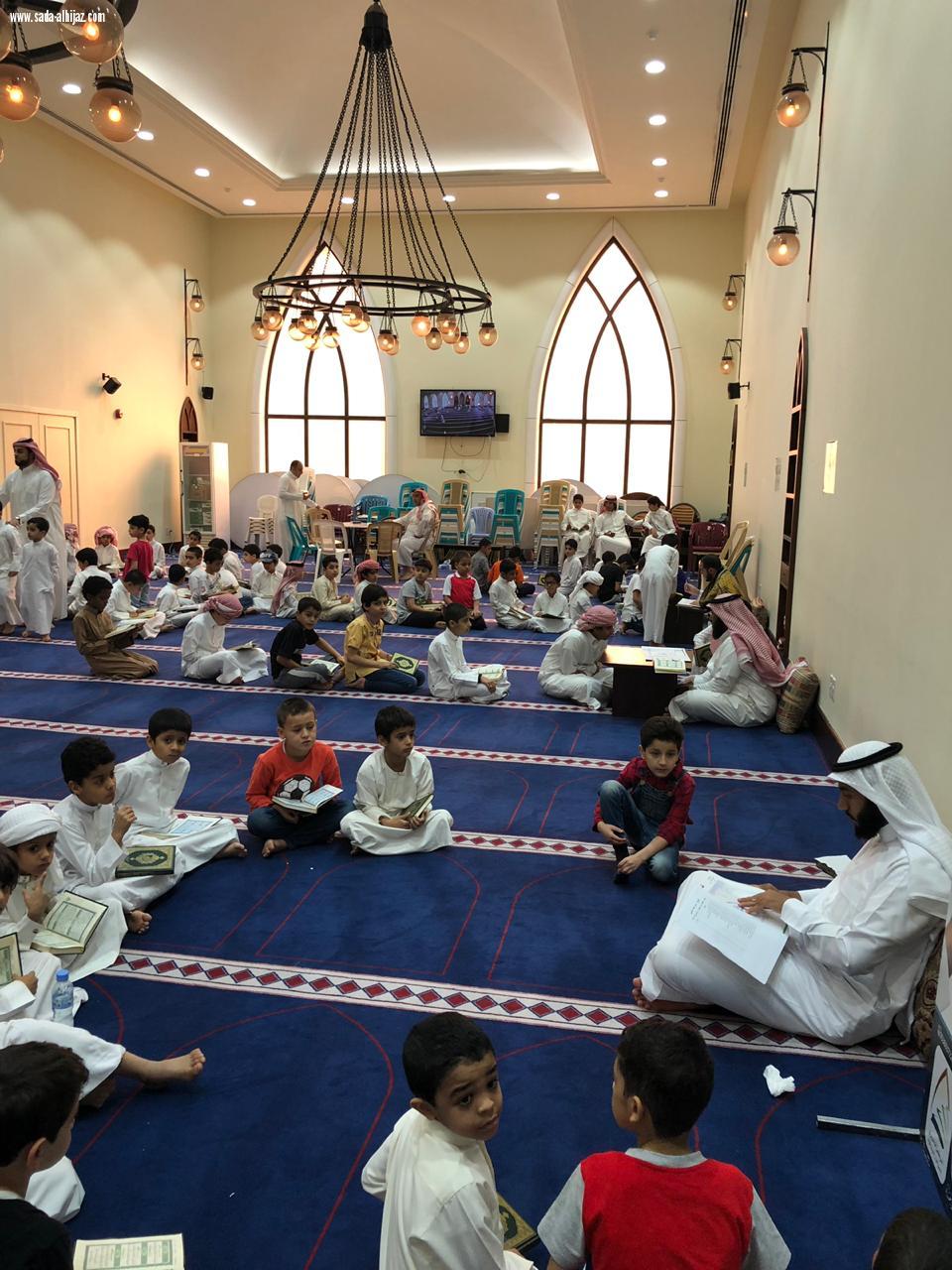 وكيل محافظة الأحساء يرعى حفل تكريم أهل القران بجامع الخضري