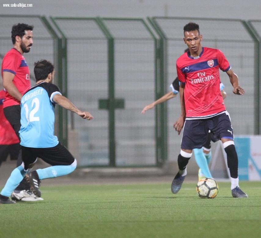 اختتام دور ال 16 من بطولة خميس مشيط بفوز فريقي المشاهير وغرناطة