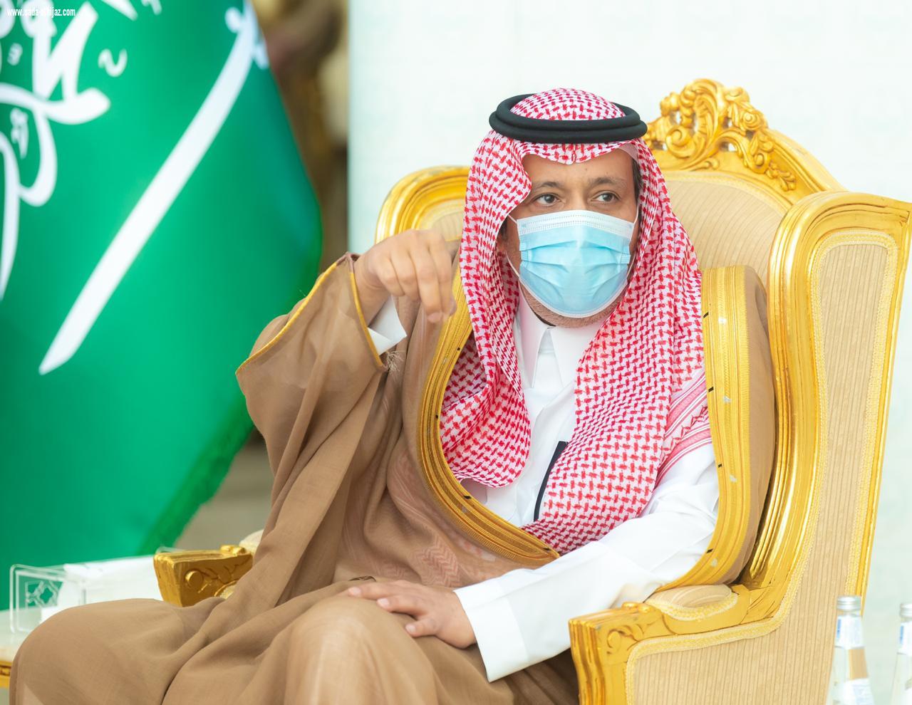 سمو أمير الباحة يرعى انطلاق أول تكتُل يهدف الى جعل الباحة خالية من “العسل المغشوش”  بمشاركة هيئة الغذاء والزراعة والامانة وجمعية النحالين والتجارة والشرطة
