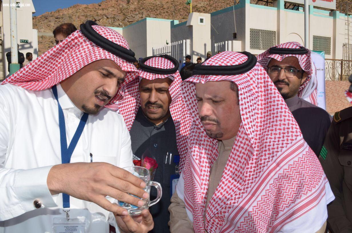 بالصور .. الفيفي والحارثي يدشنون ثمان مبادرات صحية توعوية