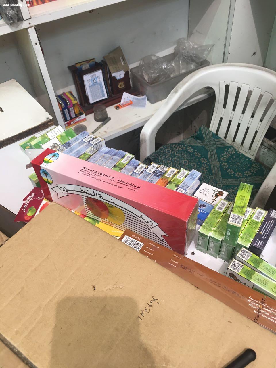 إغلاق محلات لم تتقيد بأنشطة رخصها المهنية بمكة