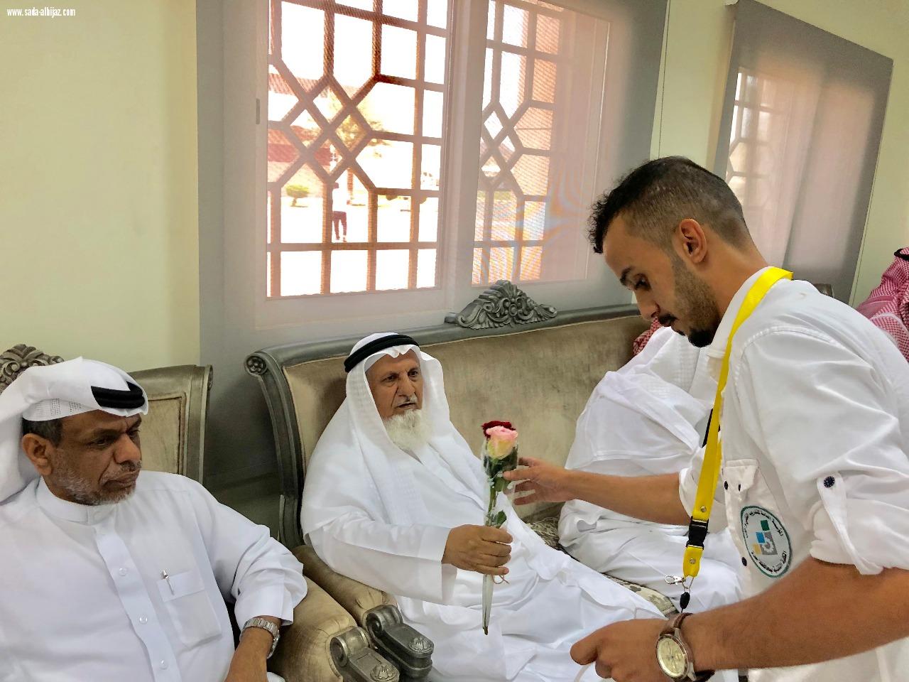 تقنية جدة  تكرم متقاعديها القدامى وتتمنى استقطاب خبراتهم في مختلف البرامج 