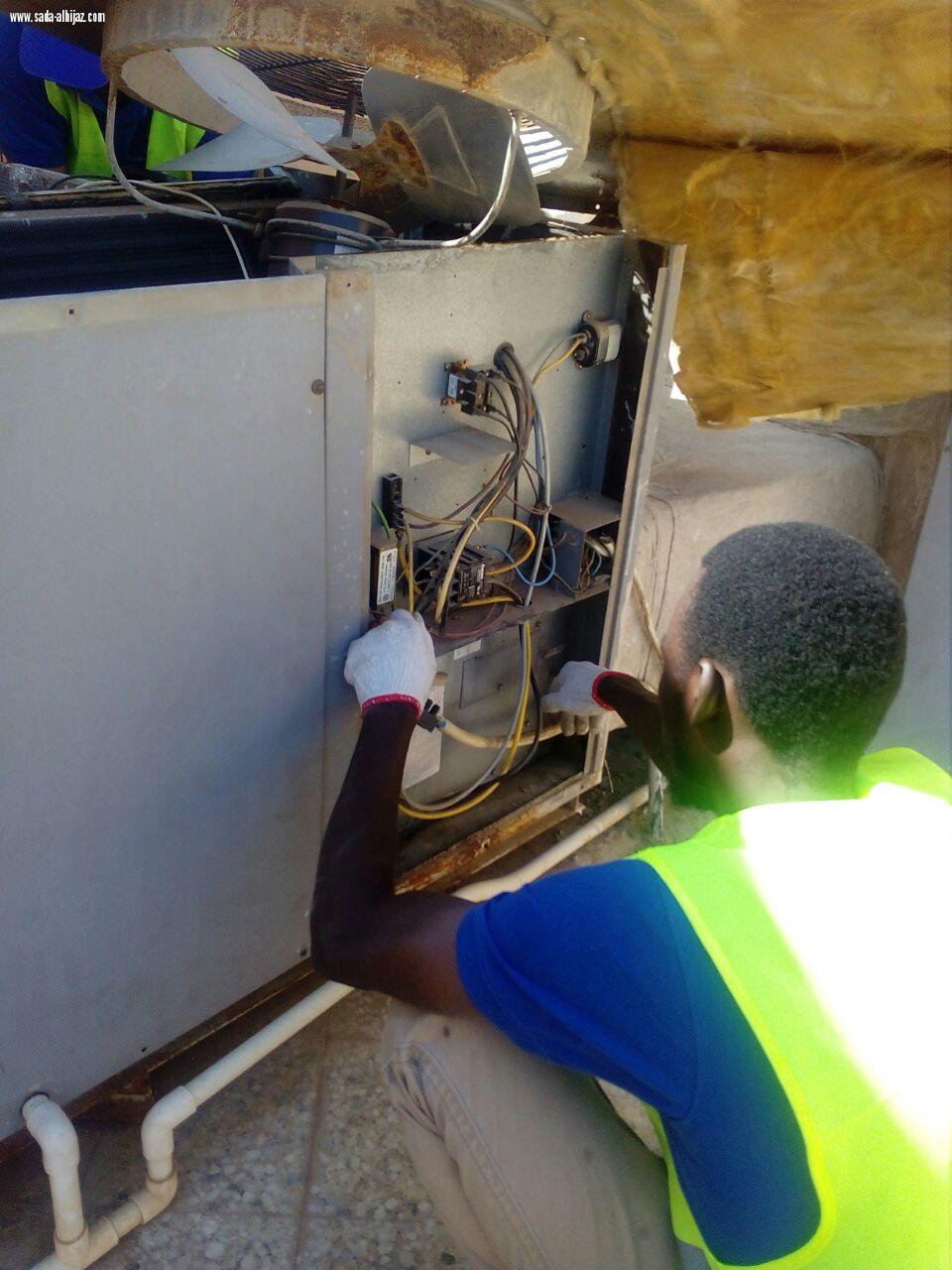 إبداعات الشباب السعودي في شركة فنون التبريد تشارك بمعرض الحارثي