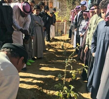 سياحة الطائف  تنظم فعاليةتقليم الورد بمشاركة 60 طالباً