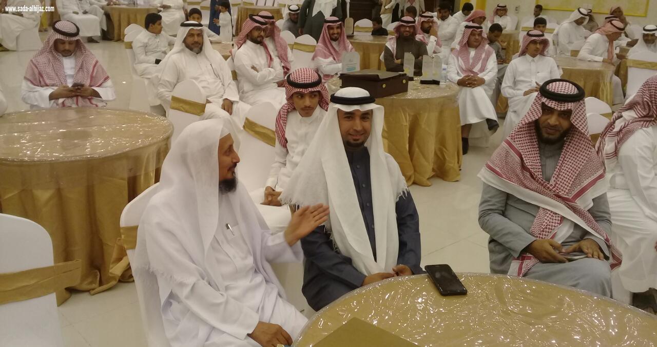 بحضور محافظ الطوال لجنة التنمية تكرم الفائزين بجائزة التميز في دورتها الثالثة ١٤٤٠هـ