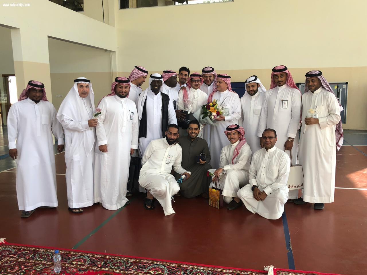 الخدمات الاجتماعية بأمانة العاصمة المقدسة تكرم الزميل سهل مليباري بمناسبة تقاعده وزملائه على الترقية