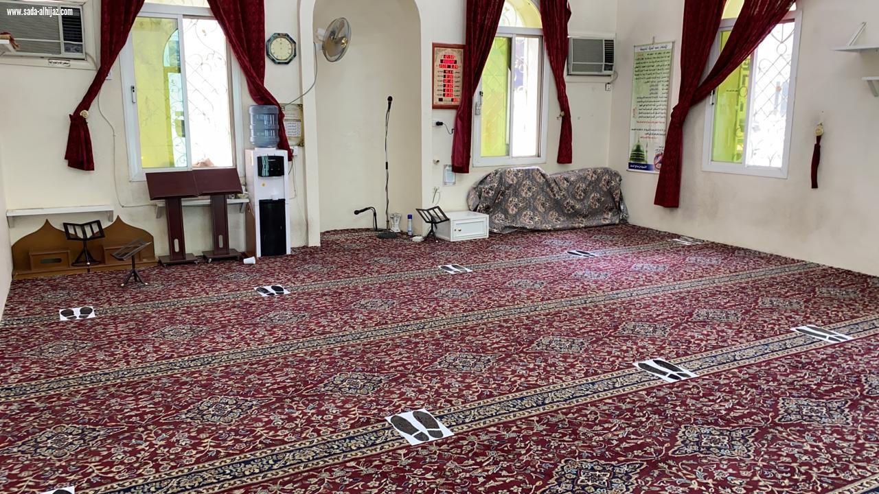 جمعية اليقظة النسائية بالشراكة المجتمعية مع شركاء النجاح فريق إحسان الطائف التطوعي والفن لمسة للطباعة والتغليف والهدايا في ( مبادرة بيوت الله عامرة لتطهير وتعقيم المساجد )