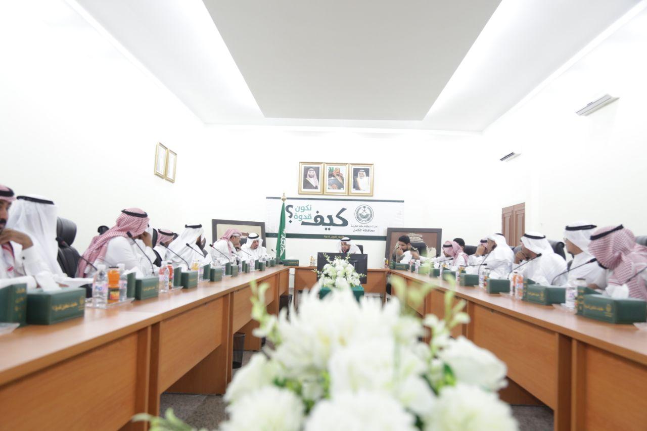 محافظ الكامل يعقد إجتماع لجنة التنمية السياحية الثالث بالمحافظة