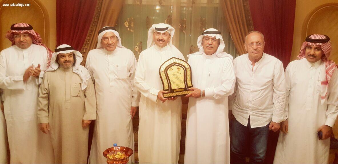 التشكيليون يحتفون بالخديدي بمبادرة الصبان. 