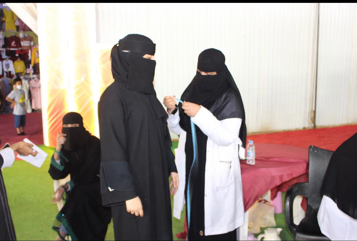 فريق مزايا الصحي يدشن مبادرة برنامج صحتك أمانتك بمهرجان أبو عريش الشتوي