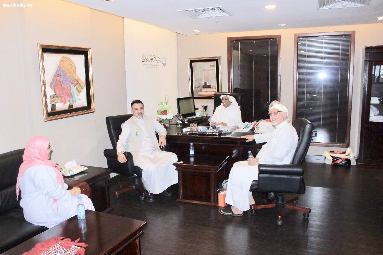 الدكتور خالد ادريس يزور جمعية الأيادي الحرفية بمنطقة مكة المكرمة