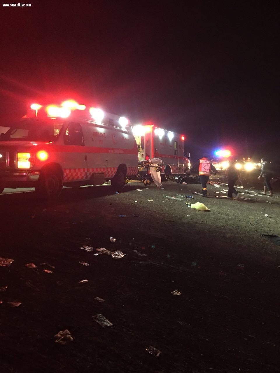 إصابة  ووفاة 17من عائلة واحدة في حادث طريق الهجرة بالمدينة 