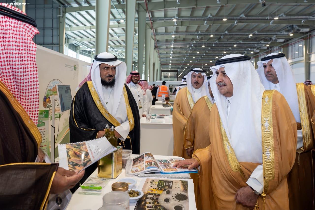 أمير تبوك يدشّن مهرجان المنتجات الزراعية 2026 بالمنطقة  