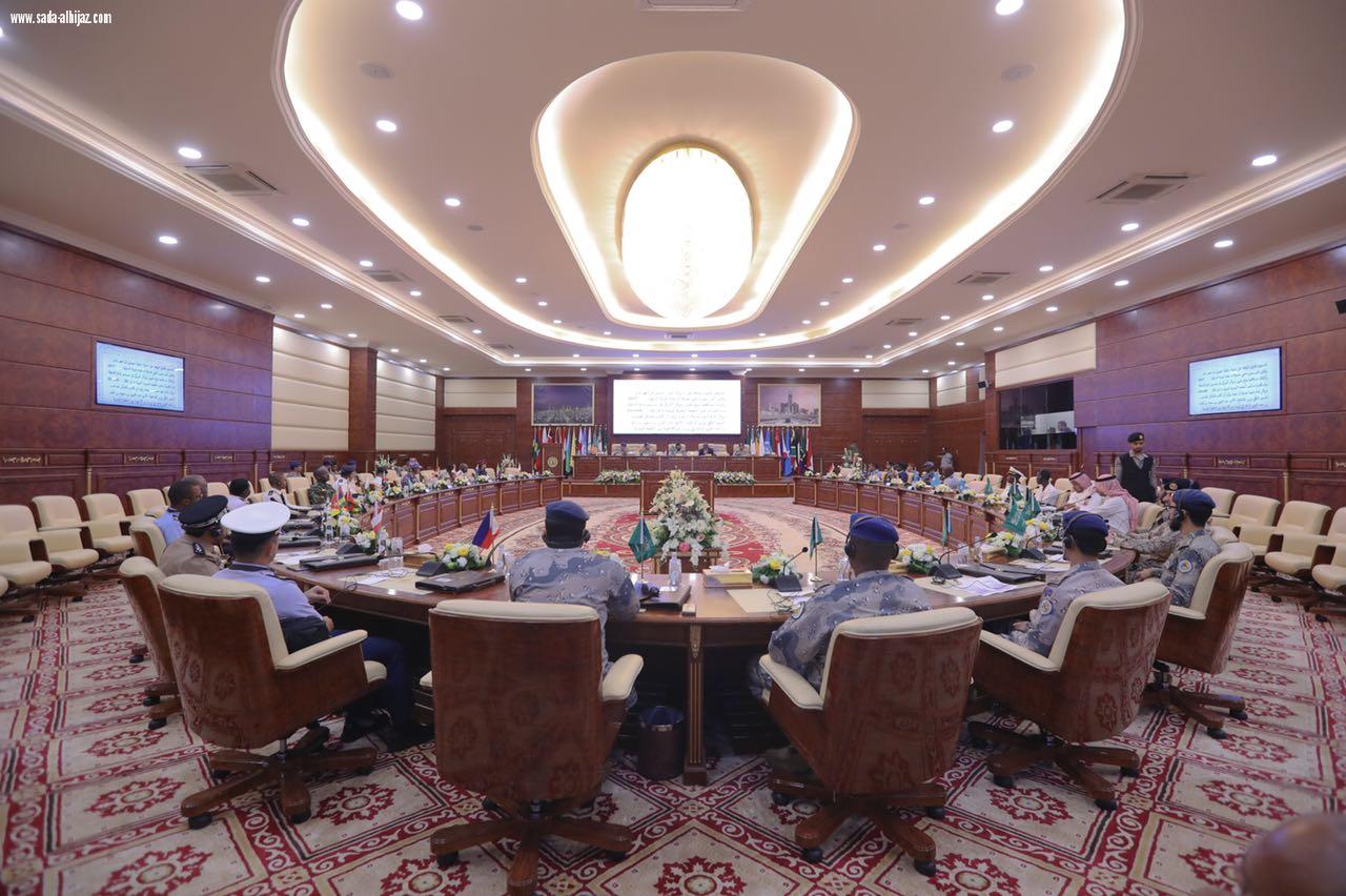 حرس الحدود يستضيف الدورة الدولية السابعة في عمليات إنفاذ القانون في البحر بمشاركة (28) متدرباً من ( 19) دولة