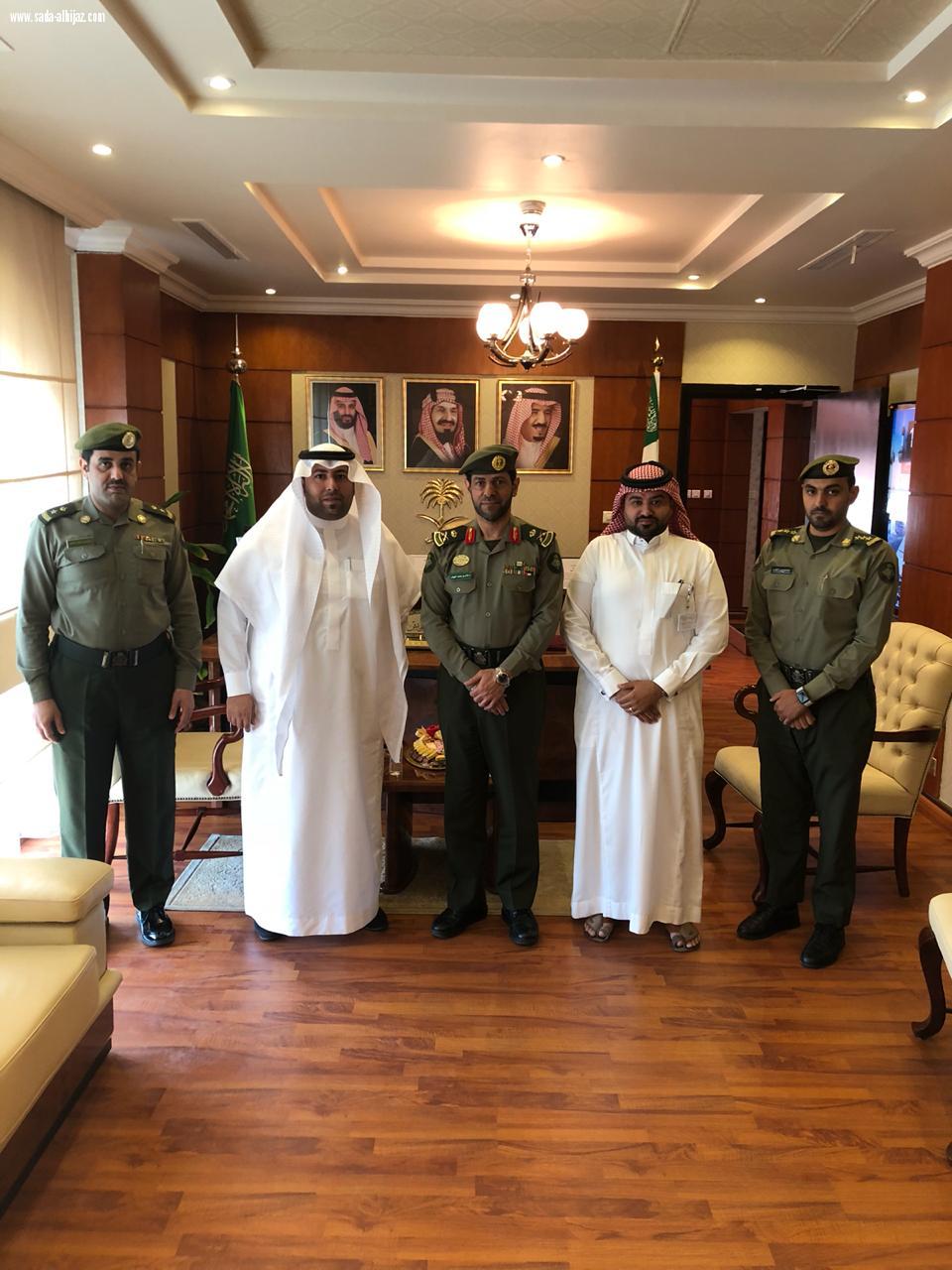 دشن سعادة مدير جوازات منطقة المدينة المنورة خدمة تجديد جواز السفر للسعوديين عبر خدمة واصل 