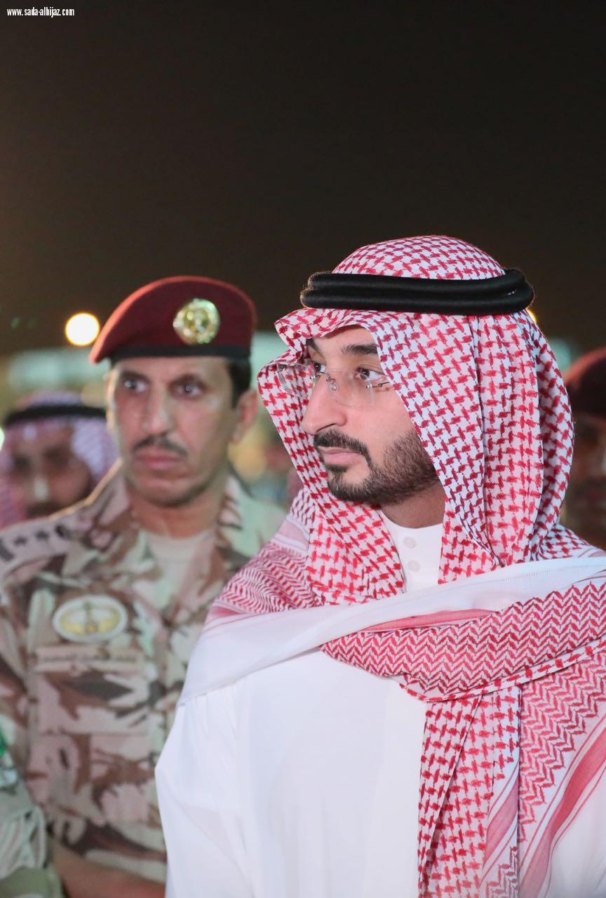 نائب أمير مكة يزور مقر قوات الآمن الخاصة بالمشاعر المقدسة