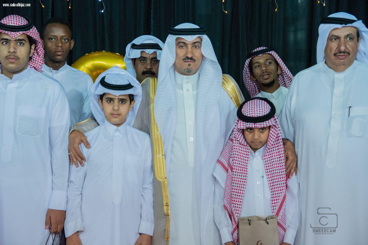 محافظ خميس مشيط يرعى حفل تكريم أبناء الشهداء