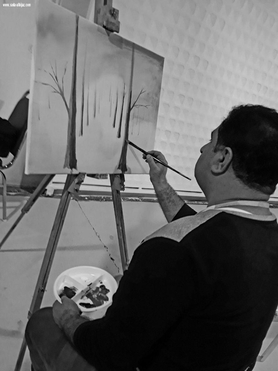 استمرار فعاليات معرض ((حكاية فن)) بينبع...