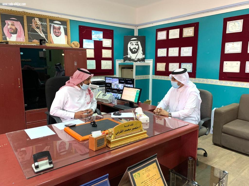 أشاد بالتحسن المتواصل الذي يطرأ بشكل يومي على أعمال المنصة  
