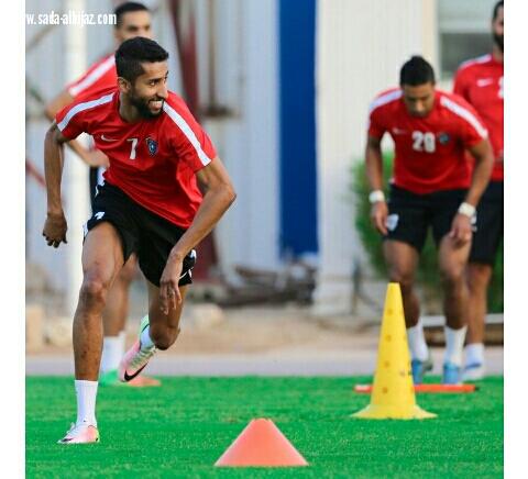 بدون العابد والمنيع الهلال يغادر الى مسقط لمواجهة بيروزي
