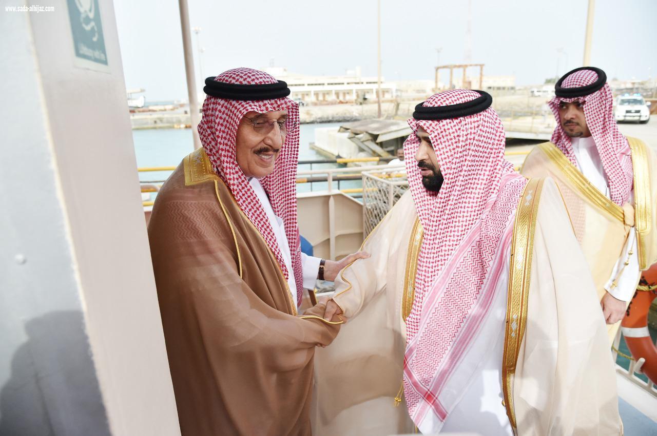 أمير منطقة جازان يلتقي مشايخ وأهالي فرسان 