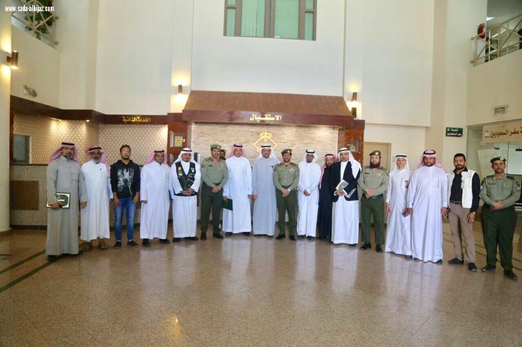 جوازات المدينة المنورة تكرم عدد من الإعلاميين ...