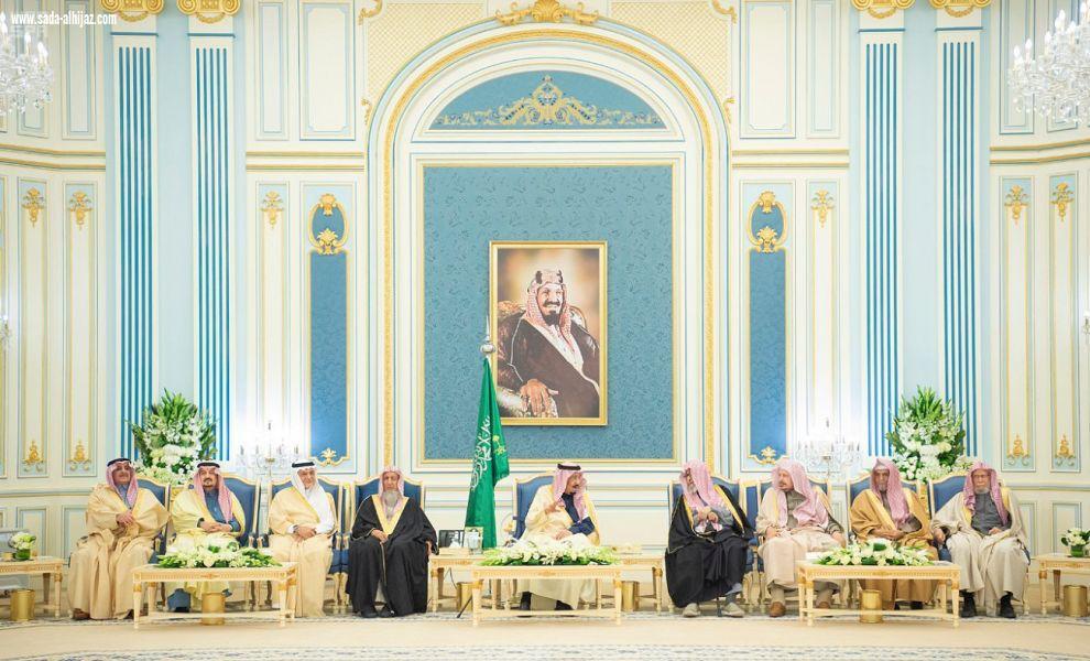 خادم الحرمين الشريفين يستقبل أصحاب السمو الأمراء ومفتي عام المملكة ورئيس مجلس الشورى وأصحاب الفضيلة العلماء والمعالي 