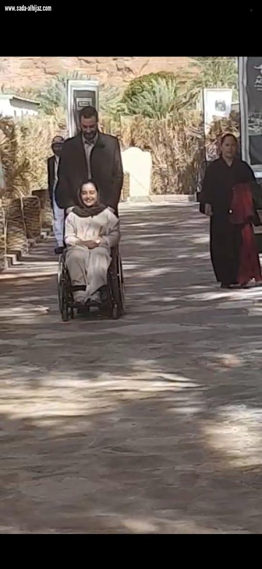 جولات سفيرة الأمم المتحدة غلا الخالدي على معالم العلا ومنتجع برزان للنحات وليد الطويلعي