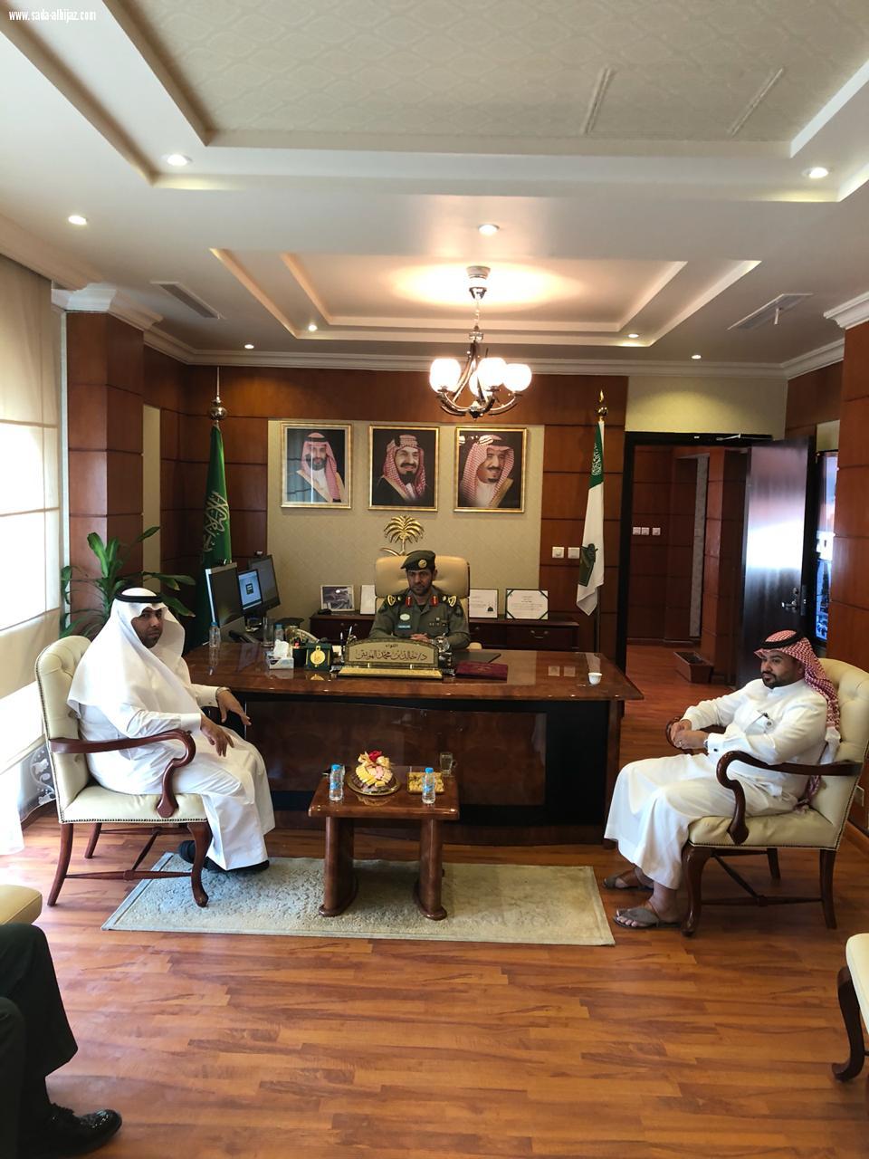 دشن سعادة مدير جوازات منطقة المدينة المنورة خدمة تجديد جواز السفر للسعوديين عبر خدمة واصل 