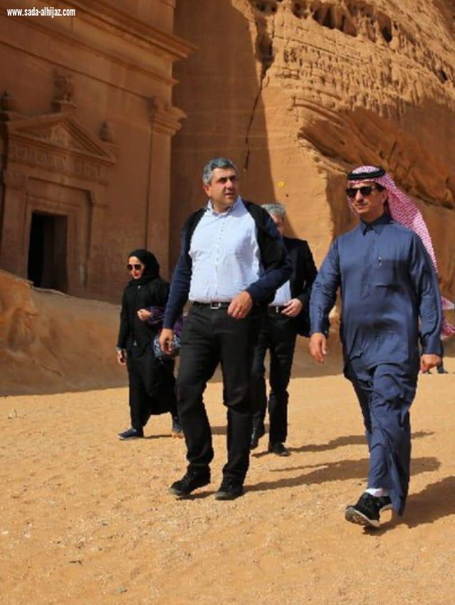 ولي العهد يدشن رؤية العلا ومحمية و منتجع شرعان و يطلق فيها الغزلان والوعول والنعام