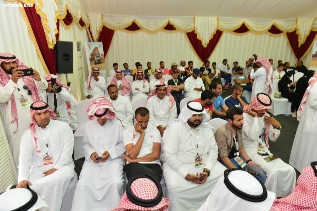 رالي العلا نيوم يعقد مؤتمره الصحفي الأول برئاسة الأمير خالد بن سلطان الفيصل والمشاركين بالسباق