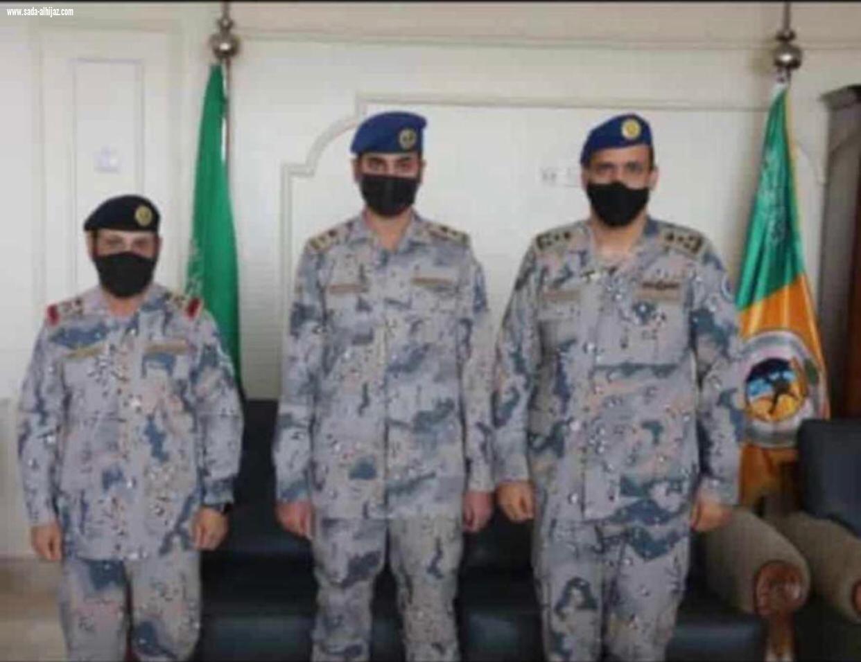 اللواء الشهري قائد الحرس الحدود بجازان يقلد الرائد بحري الكعباني رتبة مقدم