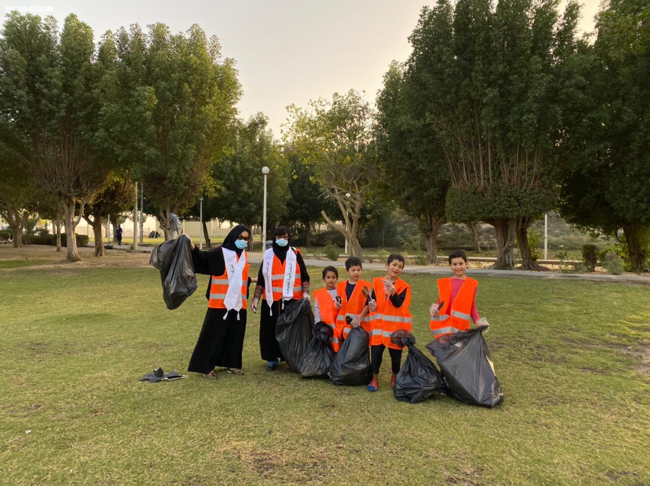 بمشاركة خمس جاليات وأكثر من 50 فرقة تطوعية أمانة الشرقية تواصل أعمال مبادرة 