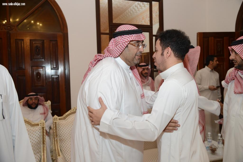 أمراء ومسؤلون يواسون أسرة البلوي في فقيدتهم 