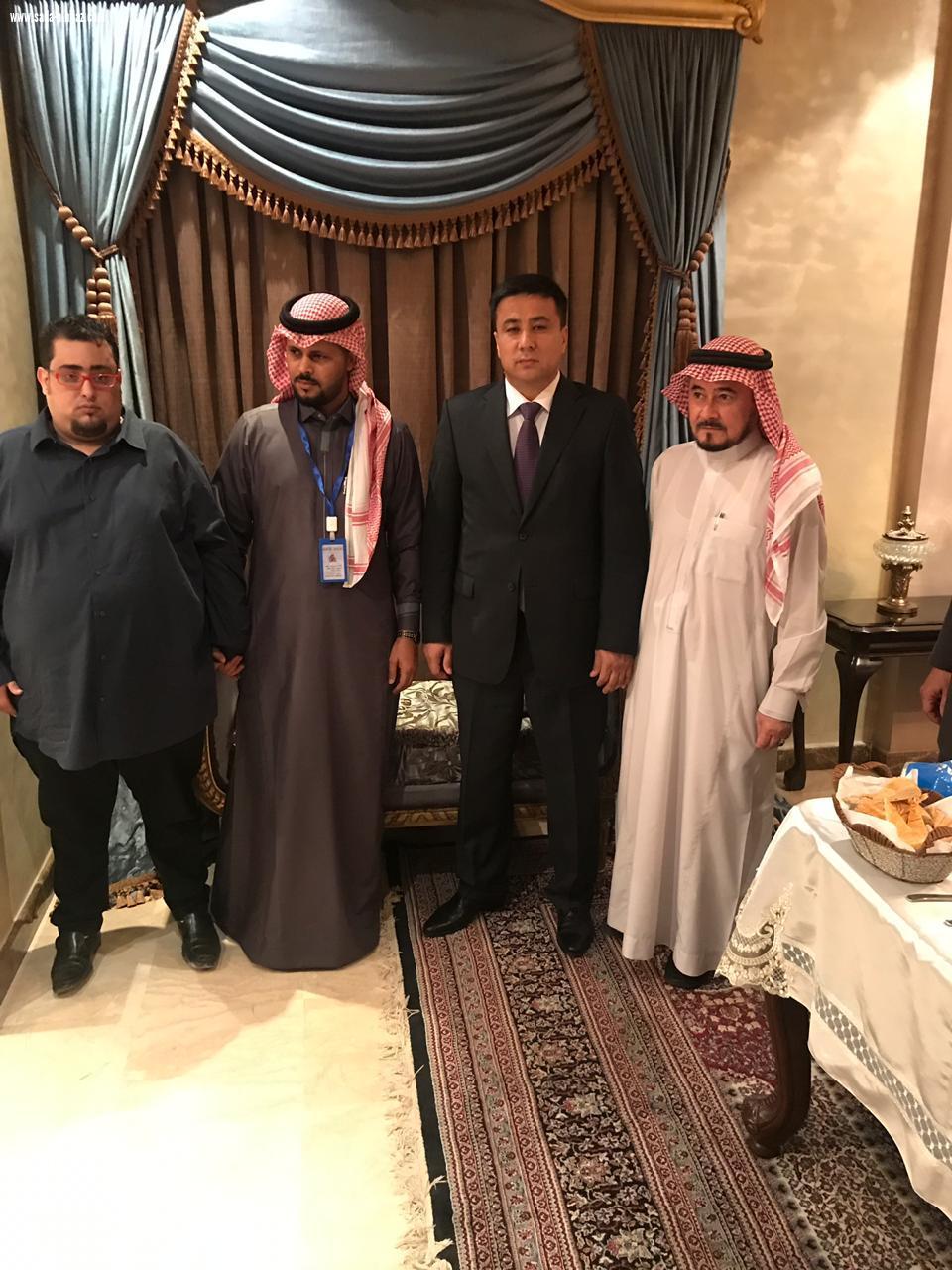 قنصلية أوزبكستان تحتفي بالإعلاميين في أمسية سحور رمضانية 